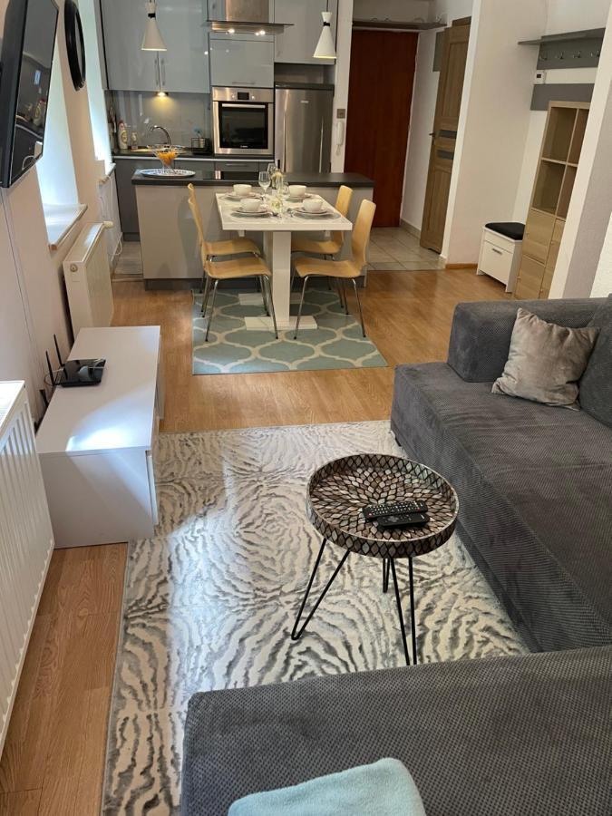 Secret Garden Krakow - Wonderful City Centre Apartment - Ground Floor - Quiet Location Экстерьер фото